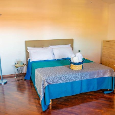 Asherat B&B Carbonia Ngoại thất bức ảnh