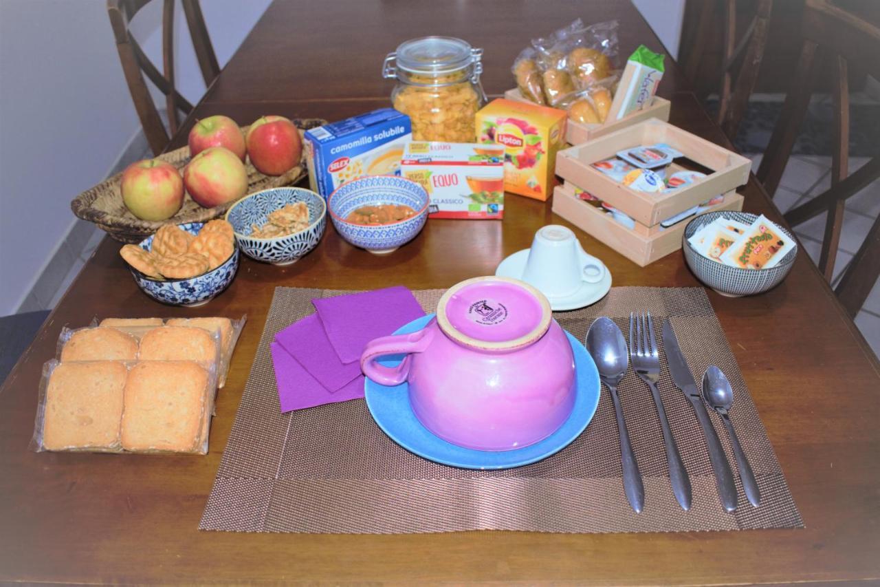 Asherat B&B Carbonia Ngoại thất bức ảnh