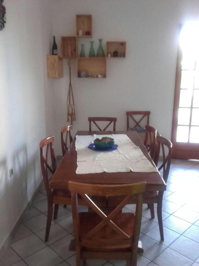 Asherat B&B Carbonia Ngoại thất bức ảnh